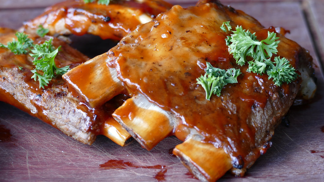 Leckere, rumglasierte Rippchen: Das perfekte Rezept für ein unvergessliches Essen!