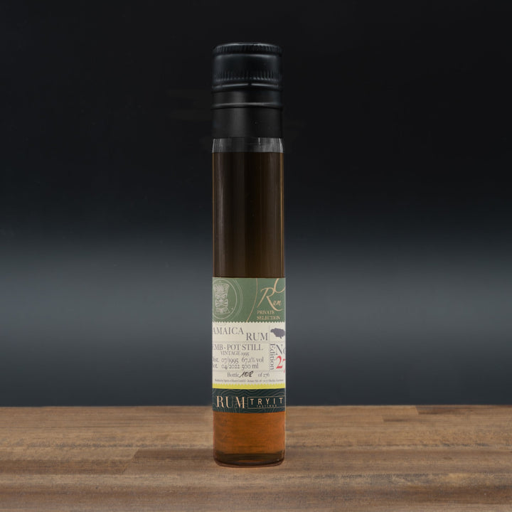 RumClub Private Selection Edition 27 "Jamaica EM022" Tastingflasche