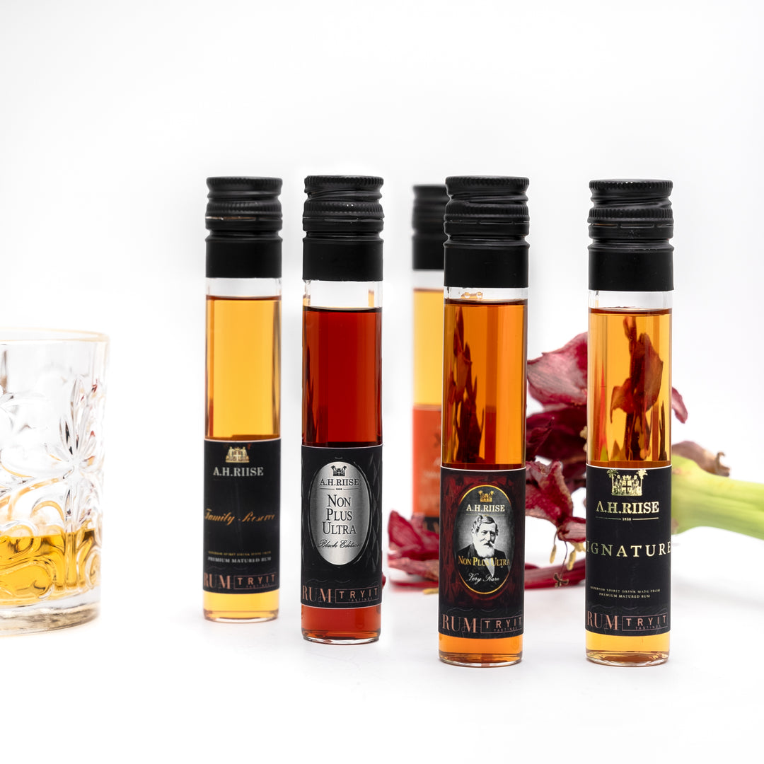 A.H. Riise Premium - 5 x 5cl Tastingset - A.H. Riise Premium - 5 x 5cl Tastingset - TRY IT! Tastings