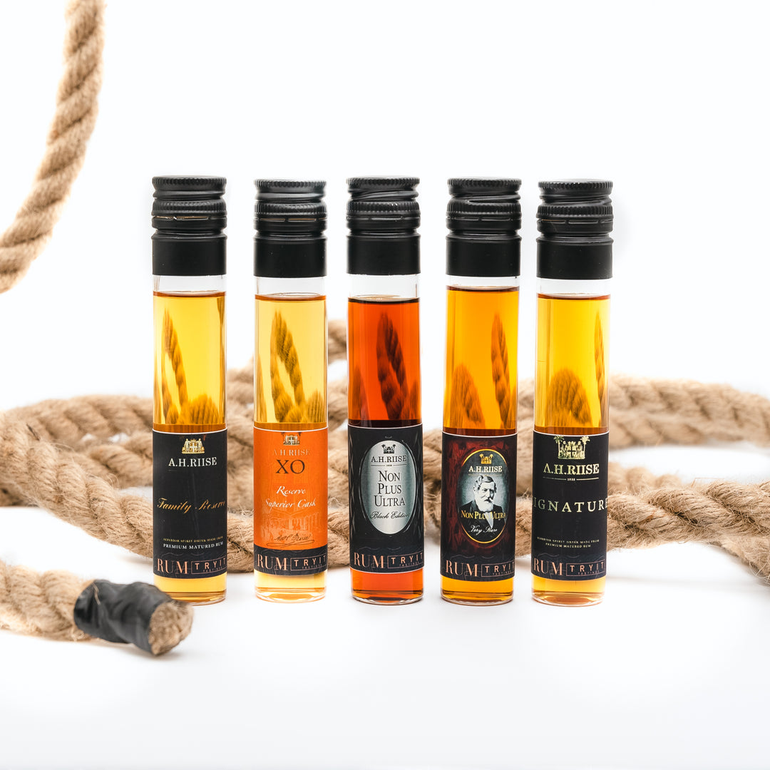 A.H. Riise Premium - 5 x 5cl Tastingset - A.H. Riise Premium - 5 x 5cl Tastingset - TRY IT! Tastings